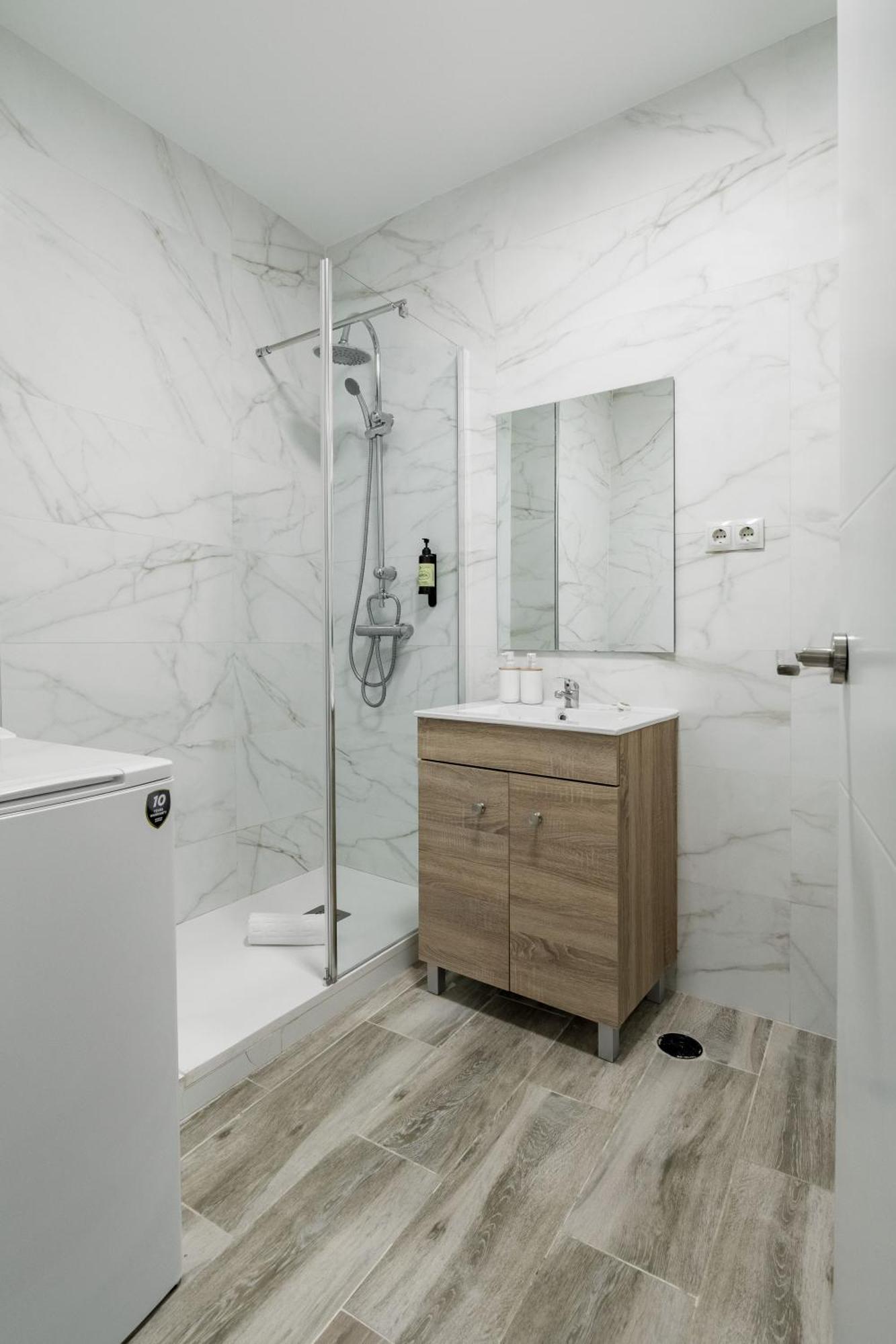 Apartamento Charming Lucero Madrid Exterior foto
