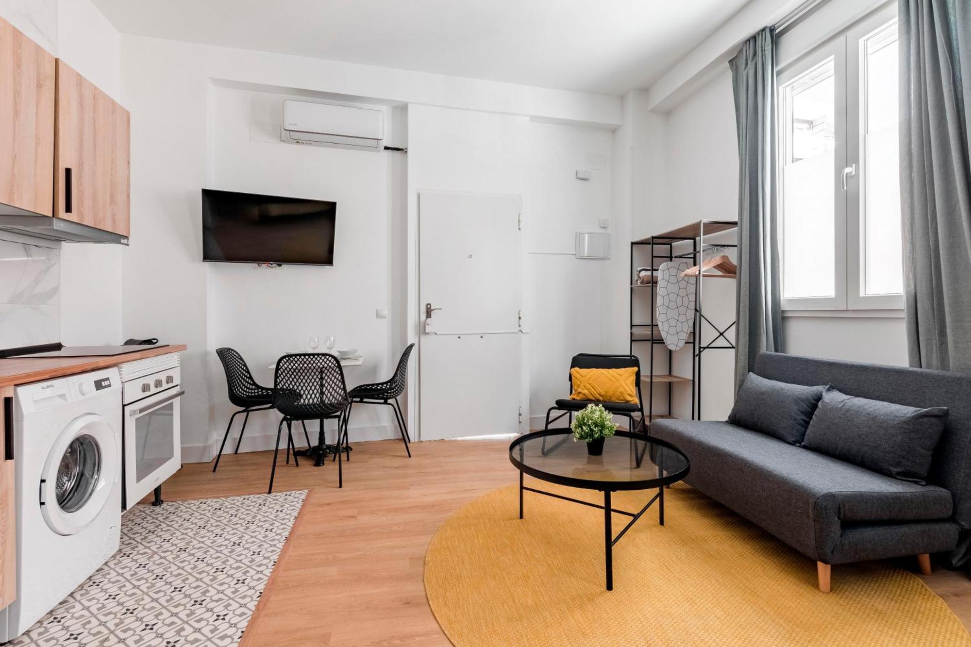 Apartamento Charming Lucero Madrid Exterior foto